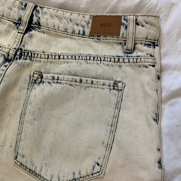 High Rise Jean Shorts!! - Picture 7 of 8